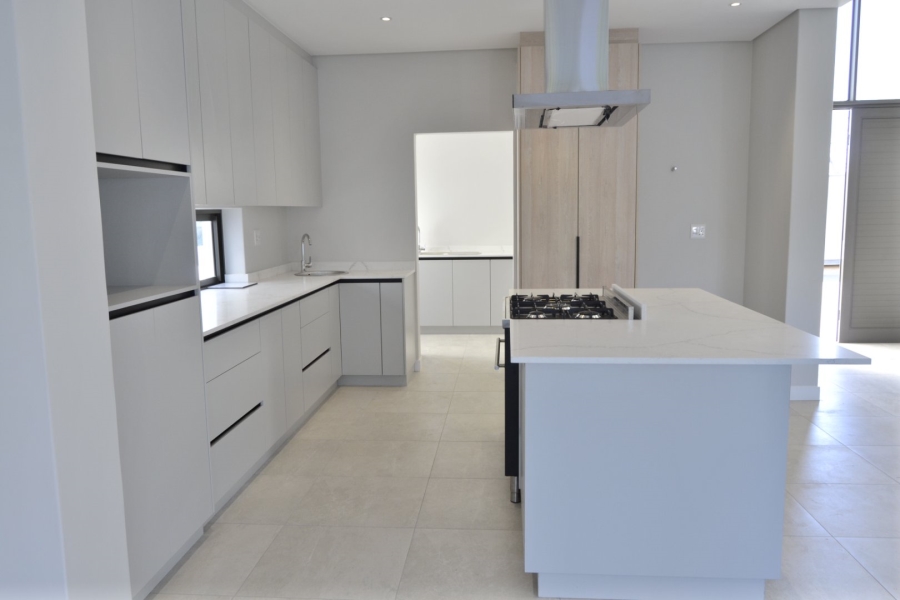 To Let 4 Bedroom Property for Rent in Croydon Gardens Estate Western Cape